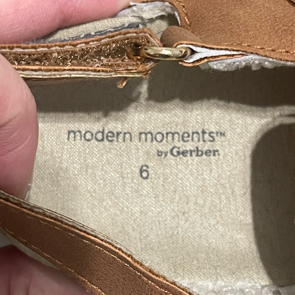 Gold Mary Jane Kids Shoes - Picture 4 of 6